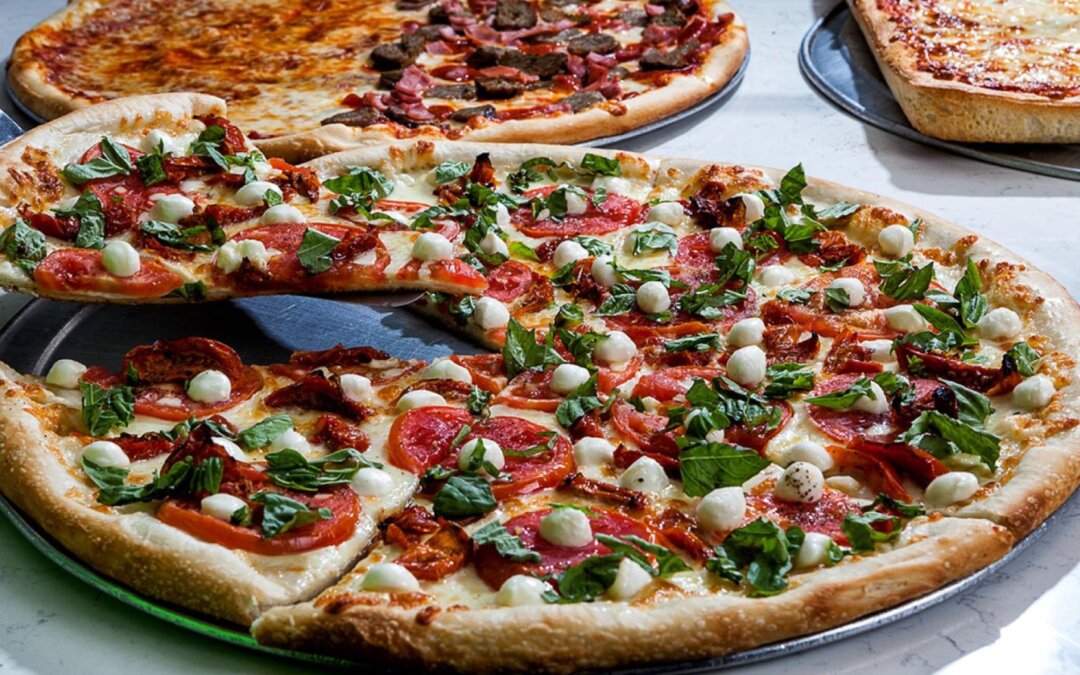 Top 7 Reasons Why Converting Your Existing Business to a Cannoli Kitchen Pizza Franchise is a Winning Strategy